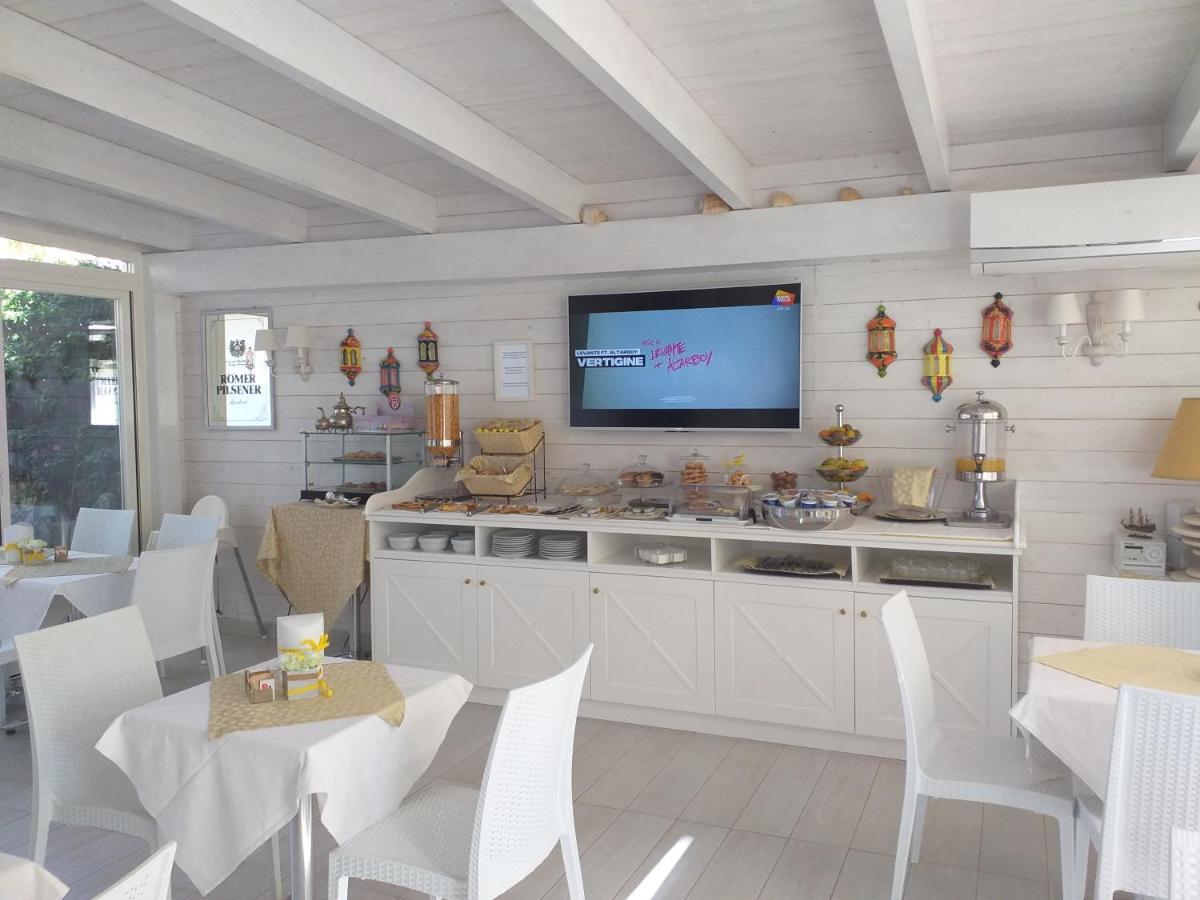 Falli Exclusive Rooms And Breakfast -Con Parcheggio Privato E Gratuito- 포르토 세자레오 외부 사진