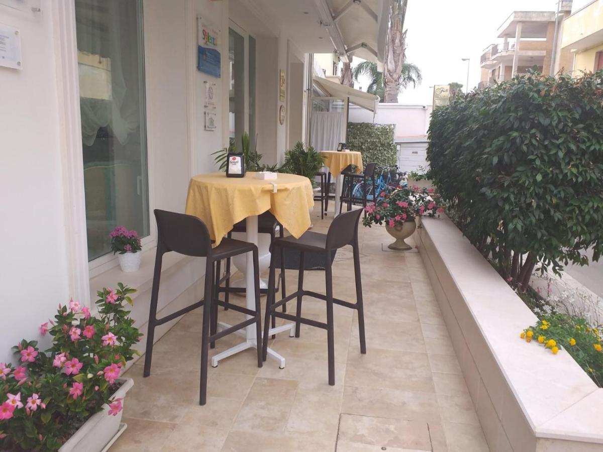 Falli Exclusive Rooms And Breakfast -Con Parcheggio Privato E Gratuito- 포르토 세자레오 외부 사진