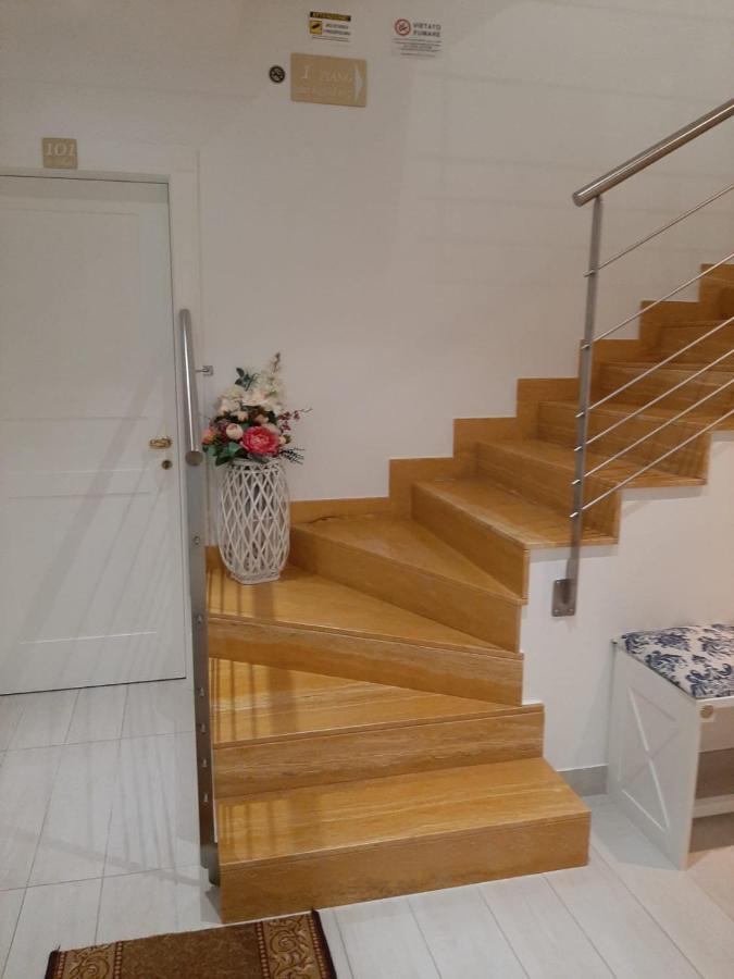 Falli Exclusive Rooms And Breakfast -Con Parcheggio Privato E Gratuito- 포르토 세자레오 외부 사진