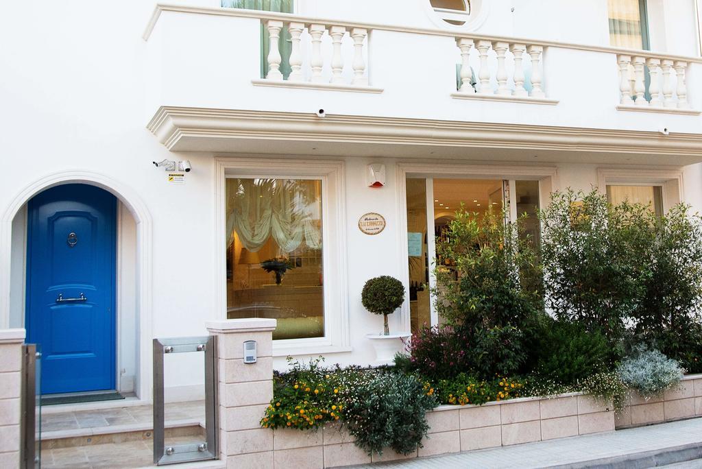Falli Exclusive Rooms And Breakfast -Con Parcheggio Privato E Gratuito- 포르토 세자레오 외부 사진