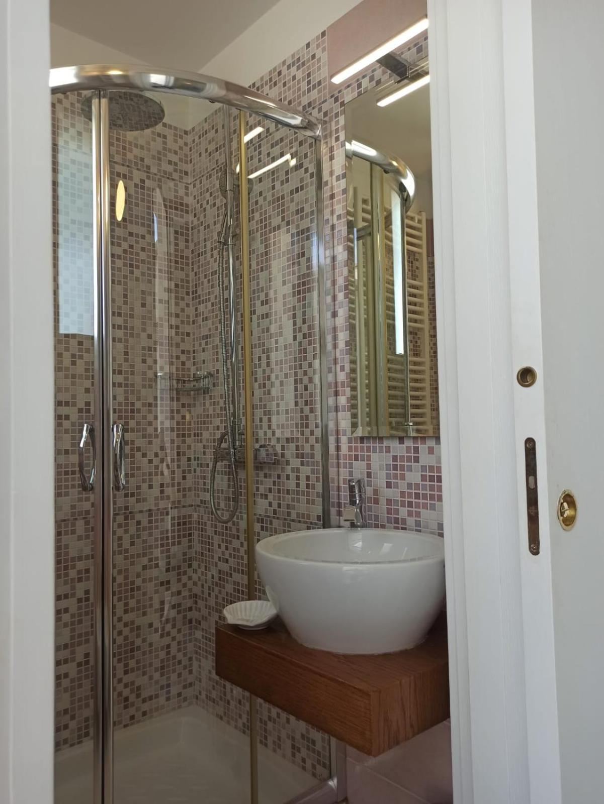 Falli Exclusive Rooms And Breakfast -Con Parcheggio Privato E Gratuito- 포르토 세자레오 외부 사진