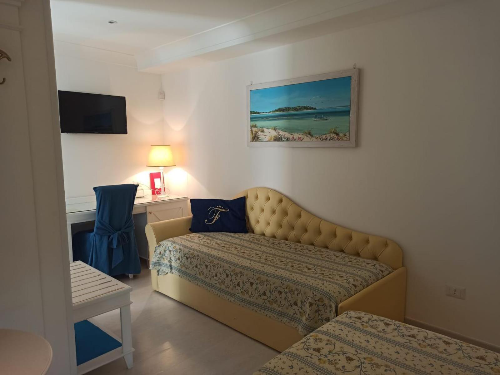 Falli Exclusive Rooms And Breakfast -Con Parcheggio Privato E Gratuito- 포르토 세자레오 외부 사진