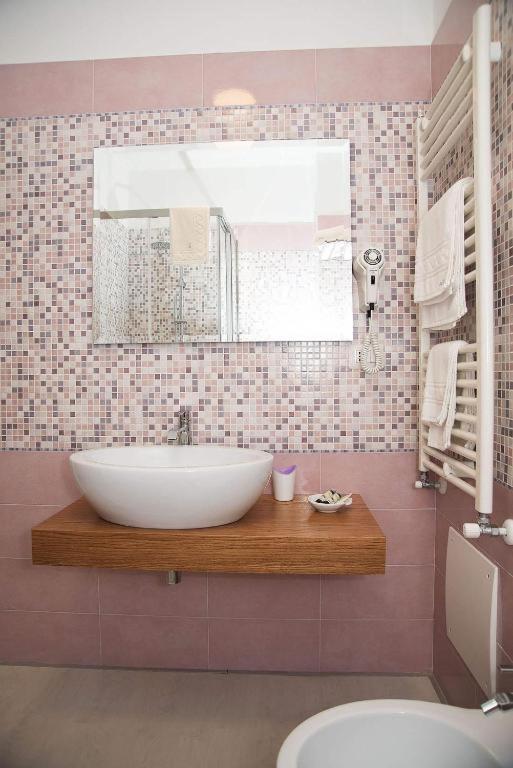 Falli Exclusive Rooms And Breakfast -Con Parcheggio Privato E Gratuito- 포르토 세자레오 외부 사진
